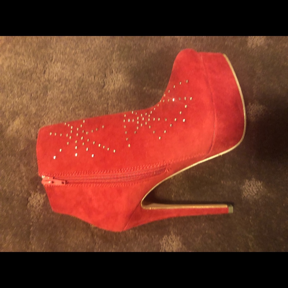 Red Velvet Booties - Picture 3 of 3